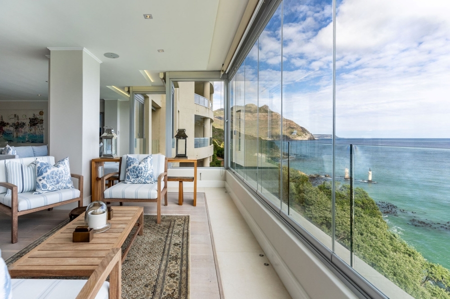 To Let 3 Bedroom Property for Rent in Hout Bay Beachfront Western Cape